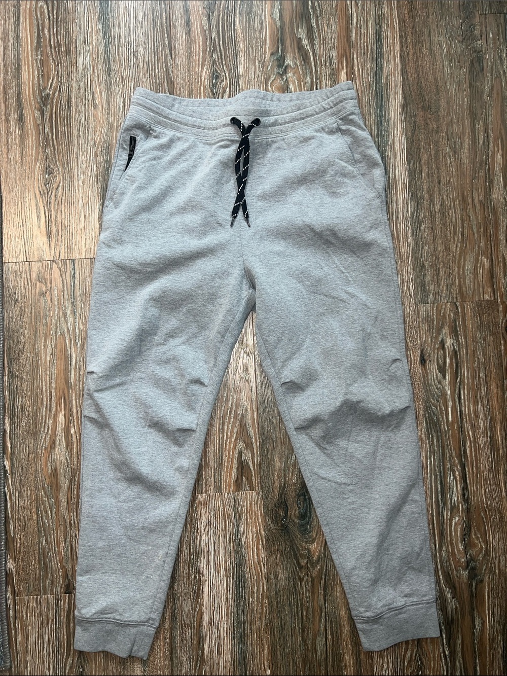 GAP Light Gray Men's Jogger Sweatpants with Black Drawstring